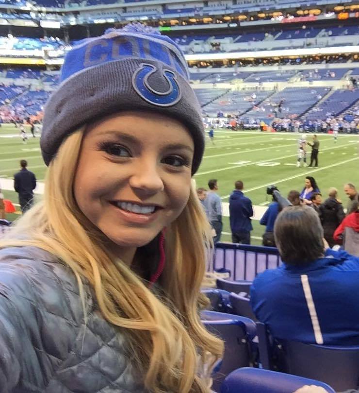 reblogged years ago from analisfun deactivated #Bree  #Olson  #colts  #football  #blonde
