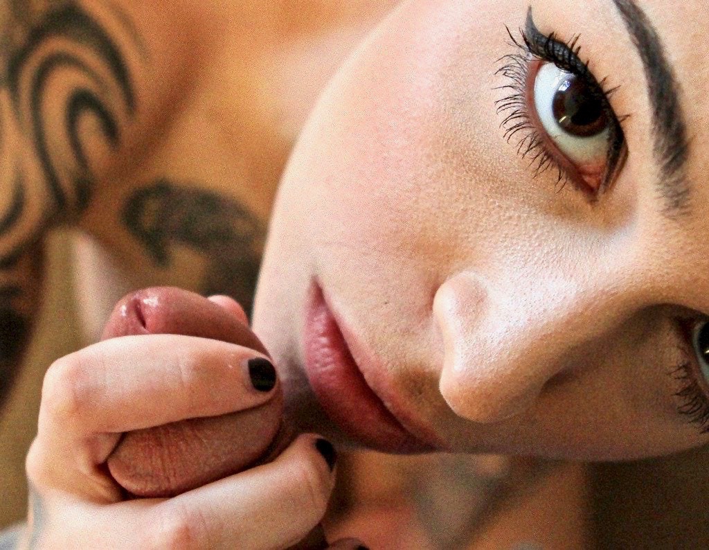 lass suicidegirls tatoo piercing france french